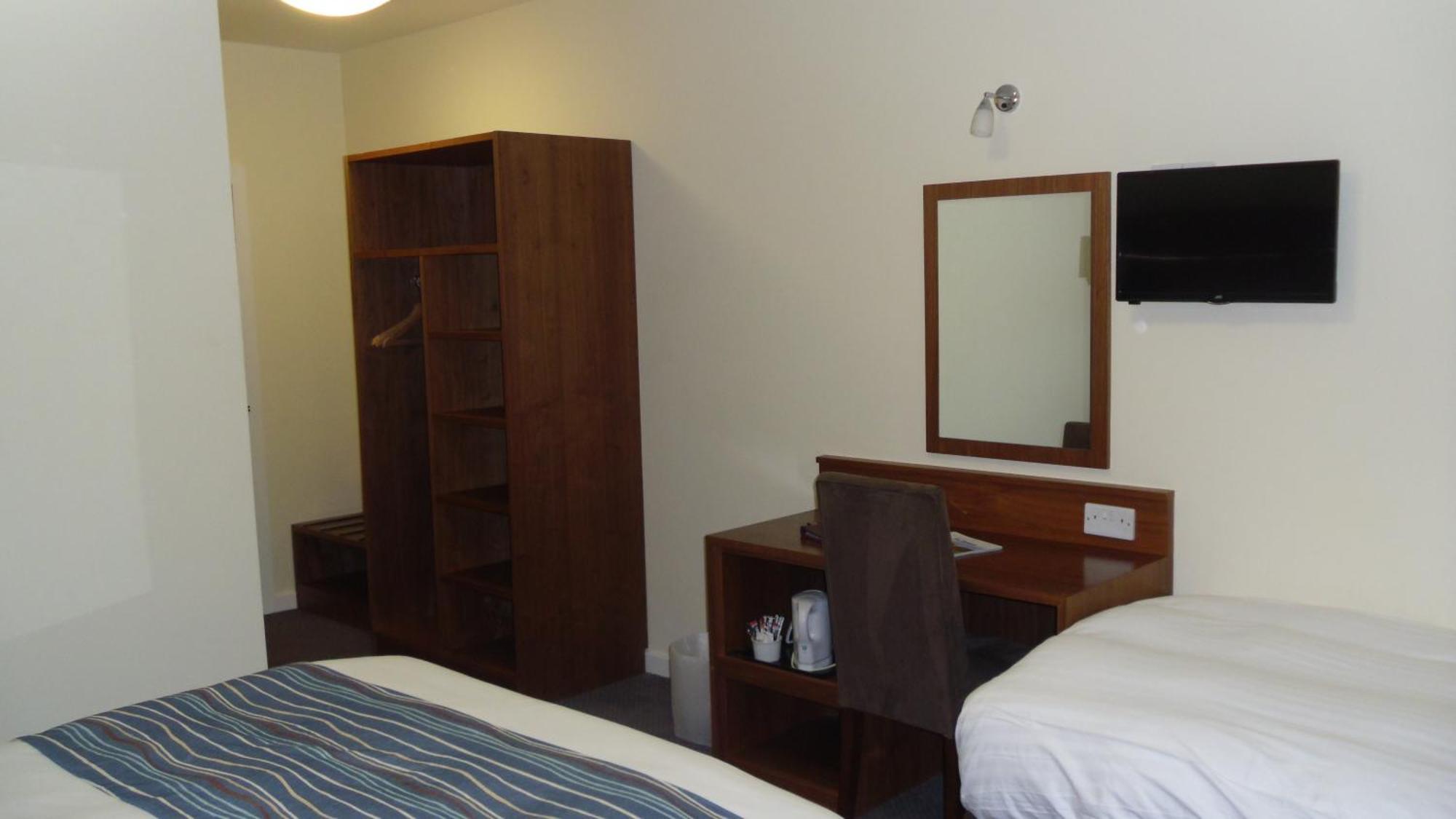 Eyesleepover Eyemouth Extérieur photo